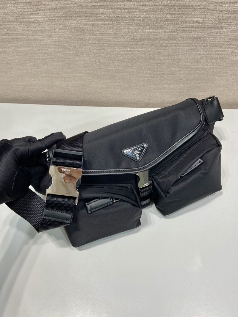 Pra*a waist chest packs